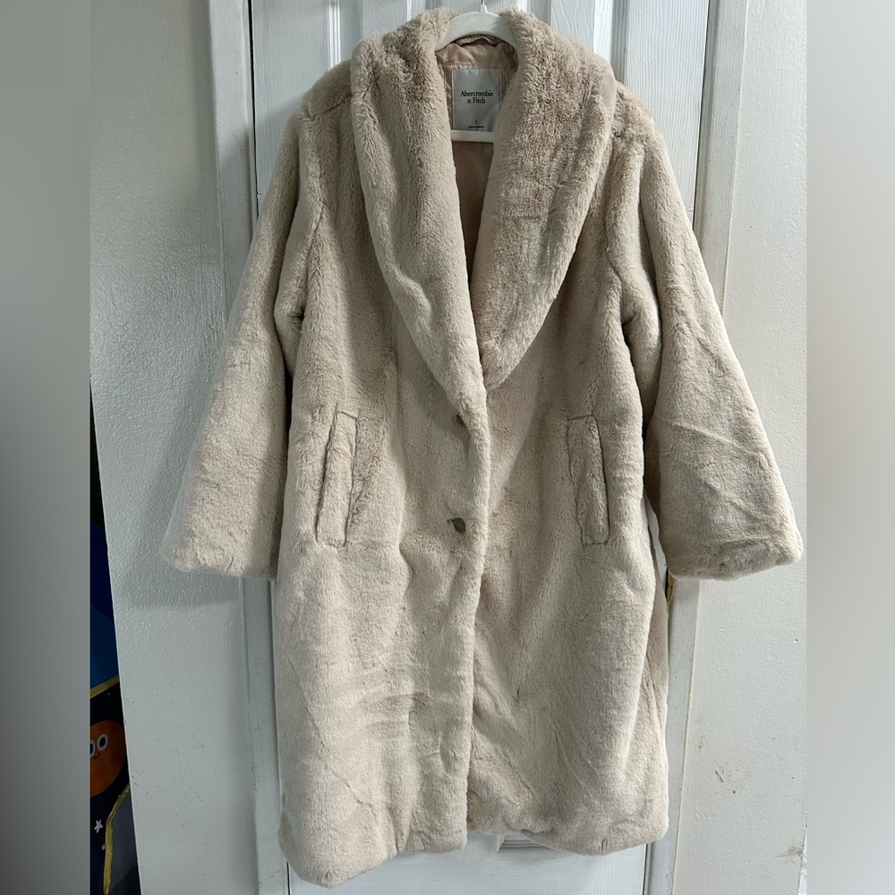 Abercrombie & Fitch Cream Faux Fur Coat